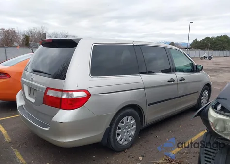 2006 Honda Odyssey Lx from USA, damaged, VIN 5FNRL38296B060861